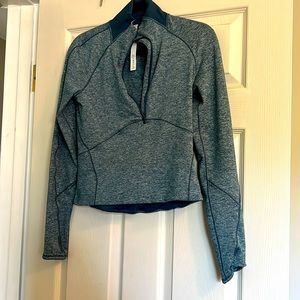 SOLD-EUC Lululemon Rulu top - blue heather Size 6
